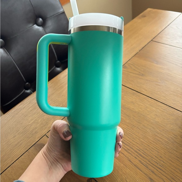 Stanley Teal Travel Mug with Handle - Picture 5 of 9